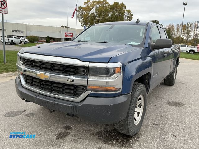 Lot 2-67255 - 2016 Chevrolet Silverado 1500 Double Cab Standard Box Pickup Truck 4x4