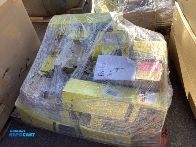 Lot 2-75154 - Pallet of Mechanical and electrical commercial fittings and hangers, j hooks, NVENT parts, 90 degree...