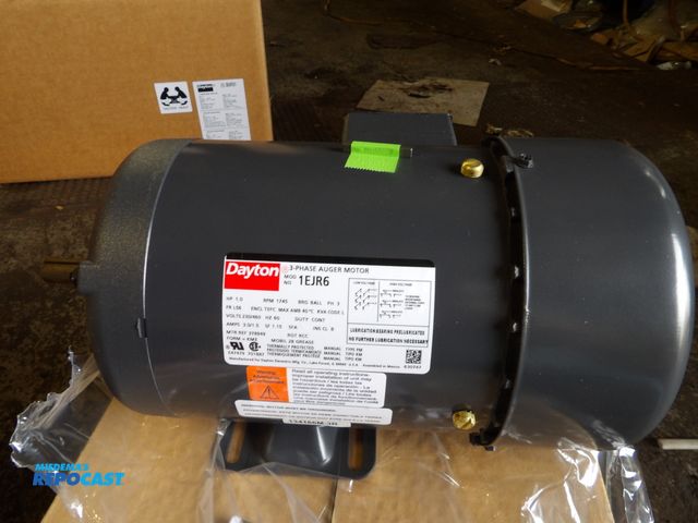 Lot 2-53257 - new Dayton general purpose form duty motor 1 hp 3-phase, 1745prm, 230/460v ac 56 frame #1EJR6