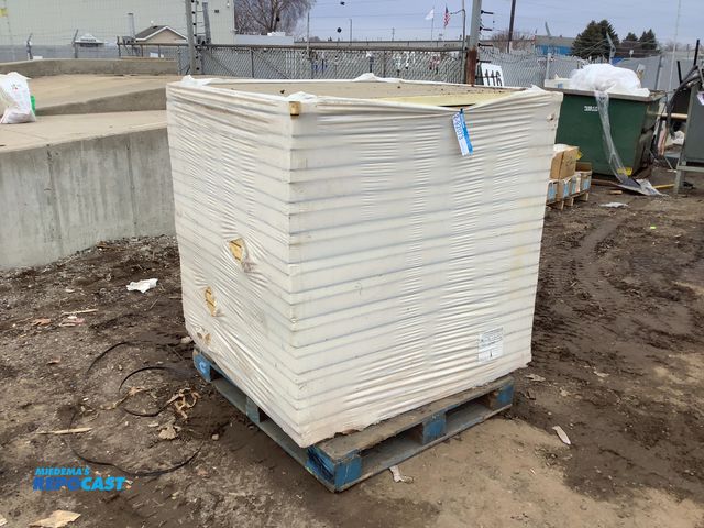 Lot 2-92073 - Skid of Tapered ACFoam roof insulation, 4’x4’x1-3/4”
