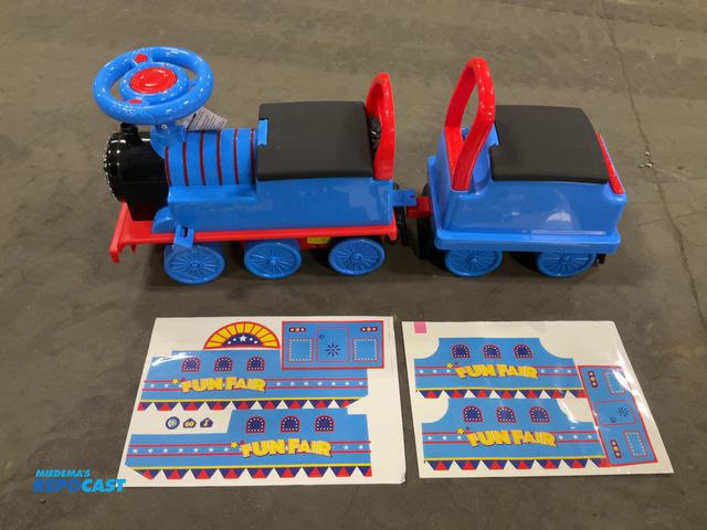 Lot 2-93616 - Thomas the Train Electric Kids Ride-on Train model #2018A