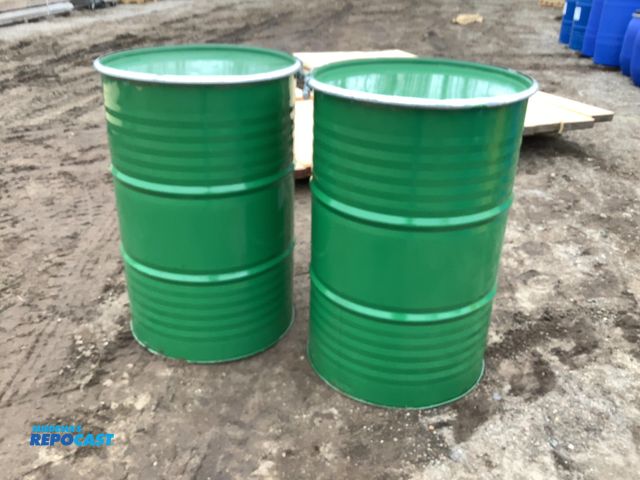 Lot 2-92549 - Lot of (2) 55gal. Green Steel Barrels w/ Removable lids and locking rings