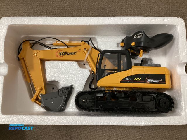Lot 2-63242 - New Top Race TR-211 Remote Control 15 Channel Fully Functional Professional Excavator. Realistic Des...