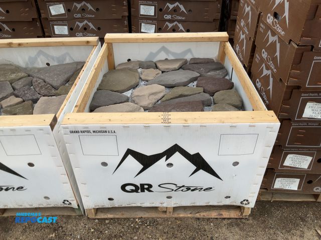 Lot 2-27562 - QR Stone dressed fieldstone walnut flats, 100 SQ. FT.