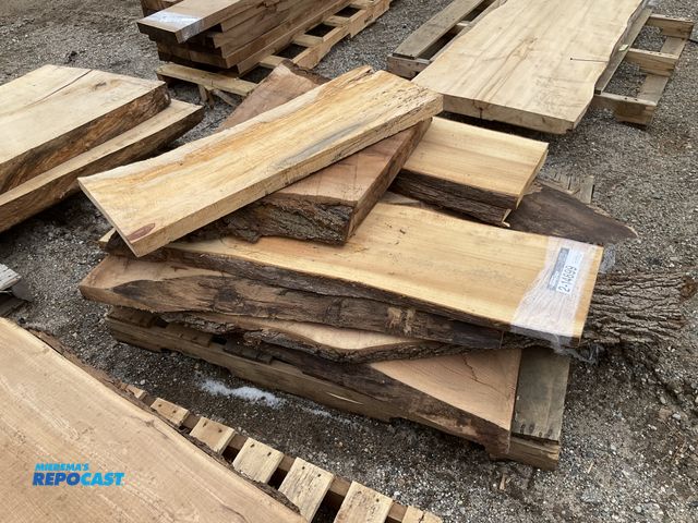Lot 2-14699 - Skid lot of various assorted shale and sized Wooden Boards