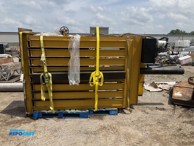 Lot 2-13120 - Cardboard box compactor.