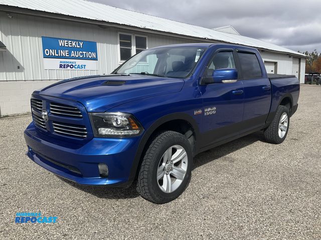 Lot 2-61352 - 2017 Ram 1500 Sport SWB Crew Cab Standard Box Pickup Truck 4x4