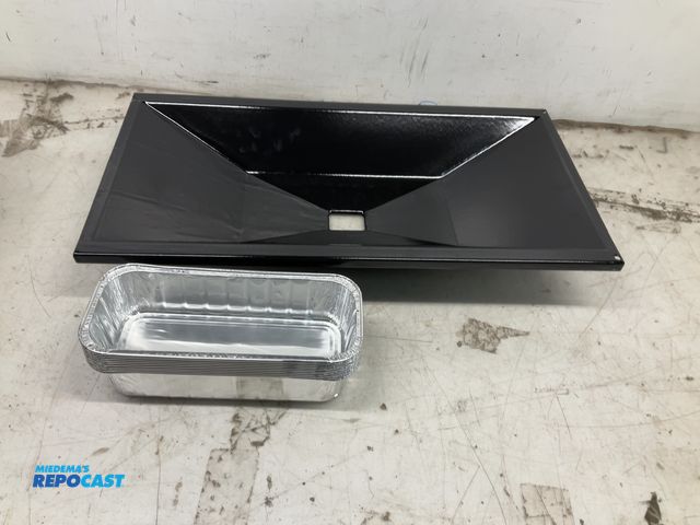 Lot 2-92665 - New EasiBBQ grease catcher