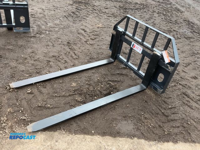 Lot 2-42369 - New JCT 60” Fork Skid Steer Attachment, Quick Attach Carriage with Two 60” Forks, Forks are 4” Wide