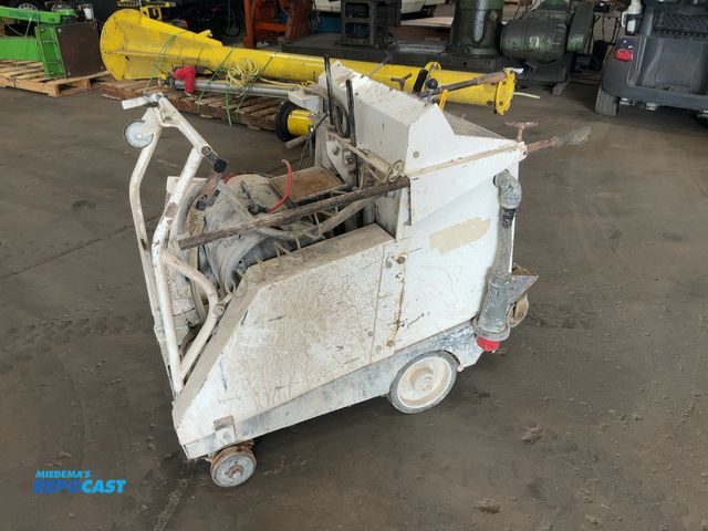 Lot 2-40474 - Morley 30hp Electric Concrete Saw