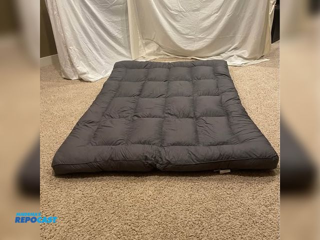 Lot 2-74542 - New Gray   Ultra Soft Full Size Mattress topper (with elastic straps to attach to mattress) BRAND NE...