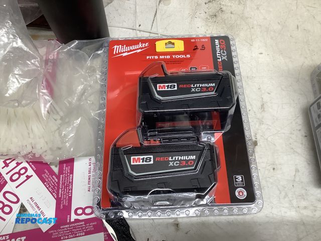 Lot 2-19717 - Milwalkee M18 New Milwaukee 2-pack M18 Redlithiun XC 3.0 Batteries.
