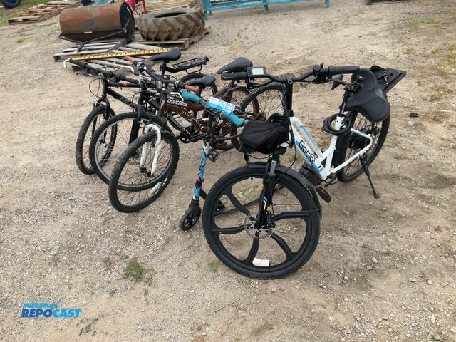 Lot 2-96055 - Lot of (4) bikes and (1) scooter huffy granite 24, mongoose, rockrider, GoCio, LaScoota
