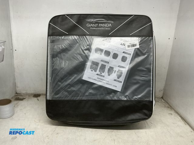 Lot 2-73356 - Giant Panda Seat Covers, unknown for which make / model