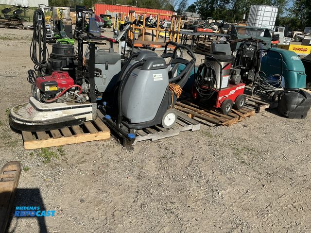 Lot 2-75301 - 4 skids of Janitorial equipment including Floor Scrubbers, Hot Water Pressure Washer, and more