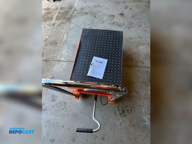 Lot 2-tbd - Hydraulic lift table, 500 lb capacity, 48” lift height. New, never used