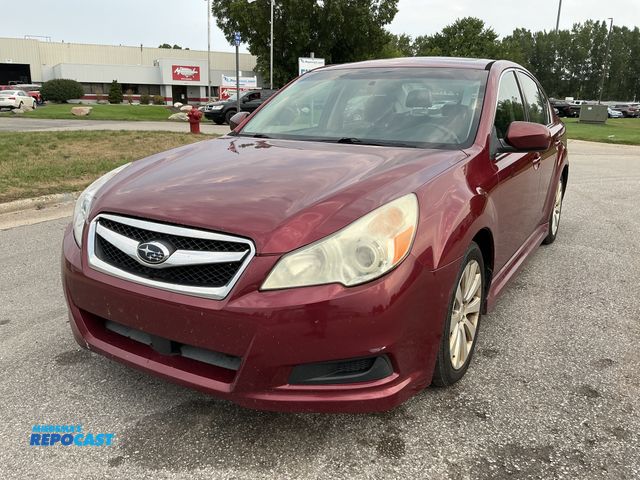 Lot 2-16335 - 2011 Subaru Legacy Limited Sedan AWD