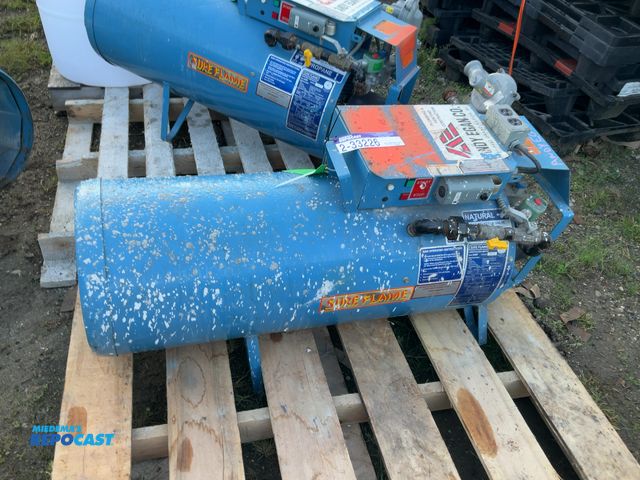Lot 2-33226 - SureFlame S405 Direct fired dual fueled construction heater, propane or natural gas fueled