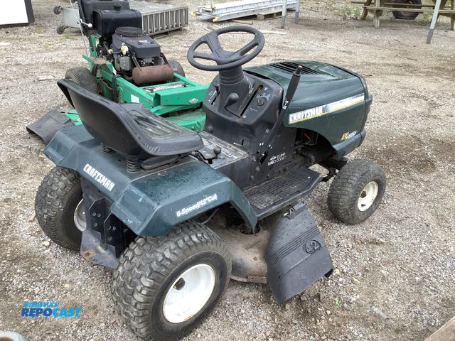 Lot 2-15598 - Craftsman LT-1000 Riding Lawn Mower