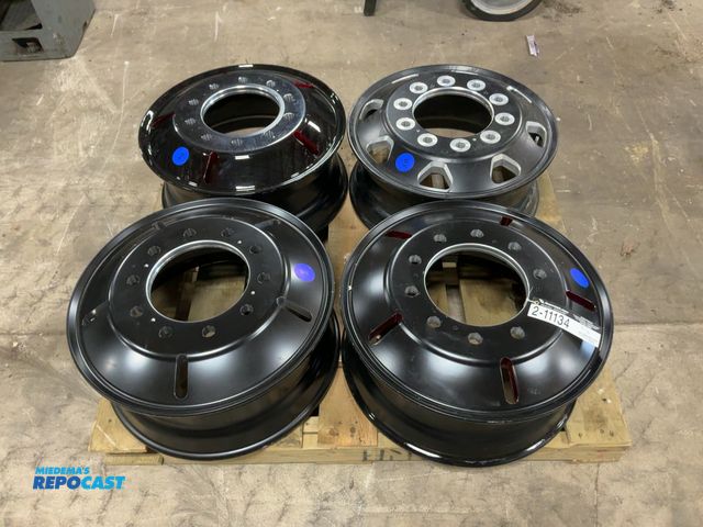 Lot 2-11134 - Lot of (4) Black 22.5" x 8.25" 10 Lug Aftermarket Semi Wheels, mismatched