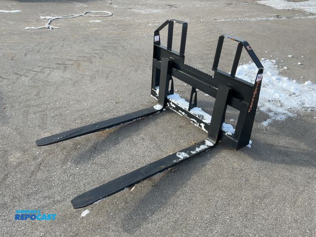 Lot 2-42508 - New Tomahawk  Heavy Duty 48” Forks Skid Steer Attachment