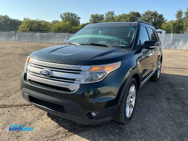 Lot 2-67799 - 2013 Ford Explorer XLT SUV 4x4