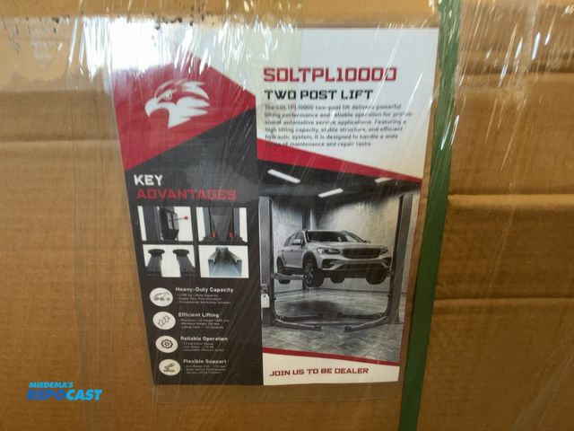 Lot 2-41419 - New SDLANCH Model SDLTPL10000 Two Post Lift, 4500 KG Lifting Capacity, 1800mm Lifting Height, 220/38...