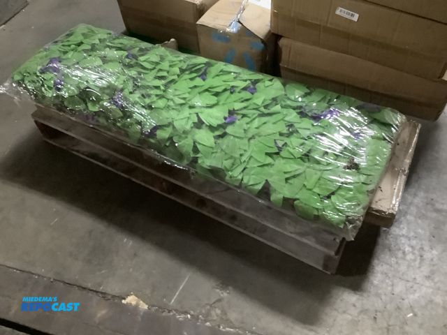 Lot 2-27701 - Lot of (2) leaf and flower wall purple flowers
