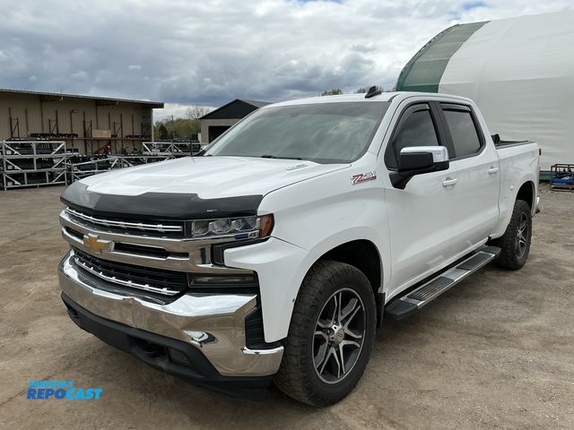 Lot 2-61167 - 2019 Chevrolet Silverado 1500 LT Crew Cab 4WD Crew Cab Standard Box Pickup Truck 4x4