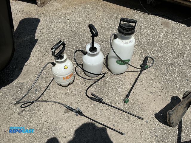 Lot 2-76953 - Lot of (3) weed killer mix bottle/sprayers
