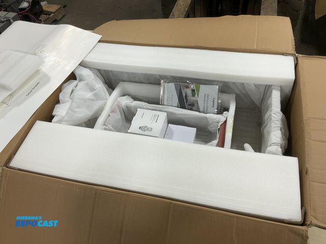 Lot 2-23347 - Logmey 33 in. x 22 in. Single Bowl Drop-In 16-Gauge Stainless Steel Workstation Kitchen Sink with Bo...