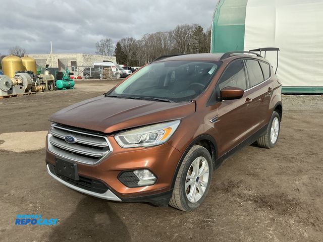 Lot 2-90009 - 2017 Ford Escape SE 4WD SUV 4x4