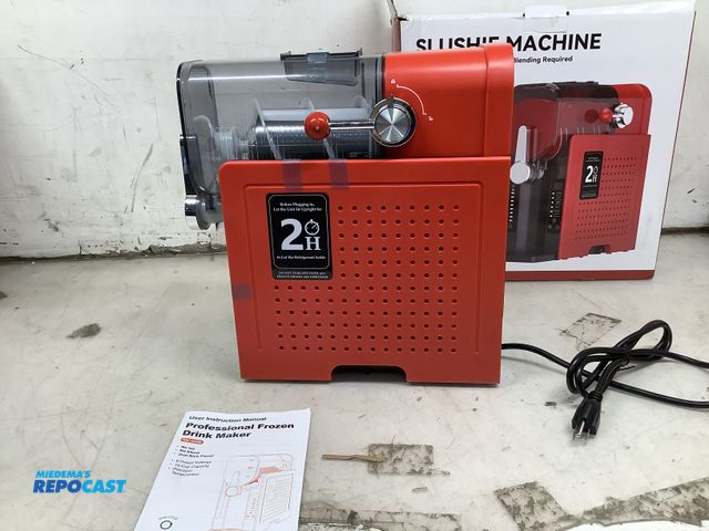 Lot 2-96072 - Intertek SBL-2408B Slushie maker Intertek Slushie/ icecream maker.