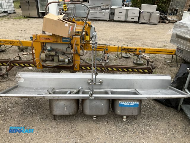 Lot 2-62785 - 3 comp sink 1 sprayer and faucet