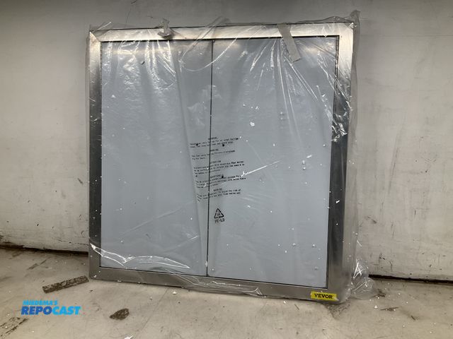 Lot 2-64298 - VEVOR grill access door 31” x 31”