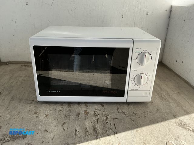 Lot 2-77097 - Daewoo KOR-6115 Microwave Oven