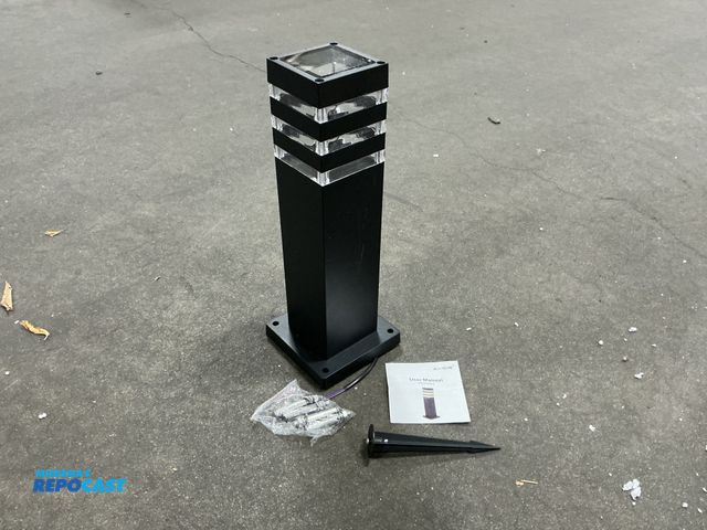 Lot 2-61794 - Outdoor Light Post C07