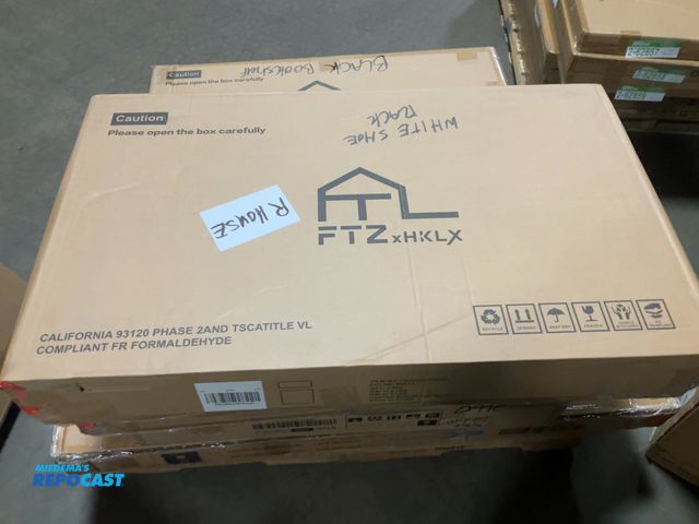 Lot 2-69578 - New FTZ xHKLX White Shoe rack, model#FSC0001WTDUO