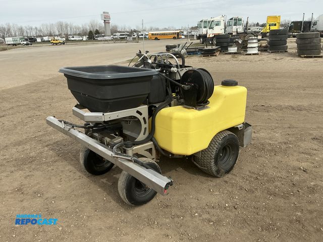 Repocast.com - Lot 2-22269 - L.T. Rich Products Z Spray Zero Turn Sprayer