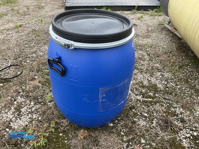 Lot 2-96334 - 1 25 gallon blue plastic barrel with removable lid and locking ring, contained food product