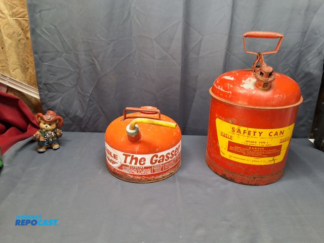 Lot 2-27604 - SAFETY CAN AND A GASOLINE CAN