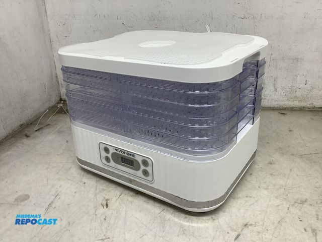 Lot 2-93302 - white 5 tray food dehydrator with timer