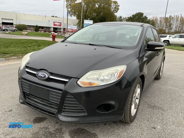 Lot 2-69329 - 2014 Ford FOCUS SE Sedan FWD