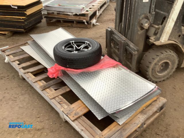 Lot 2-93476 - Skid of Aluminum Diamond Plate 8’x2’