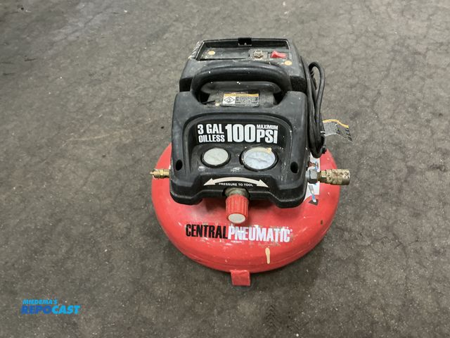 Lot 2-17232 - Central Pneumatic #95275 3 Gallon Compressor