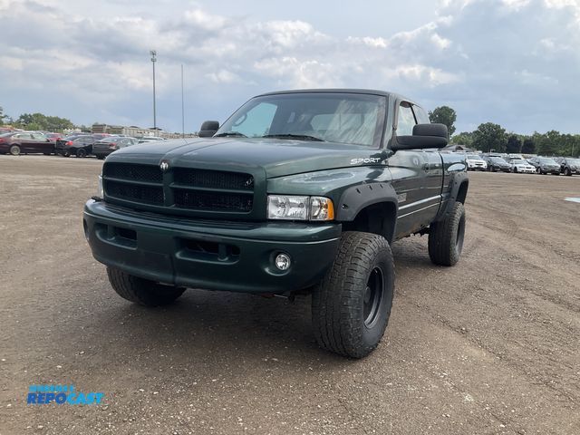 Lot 2-40043 - 1999 Dodge Ram 2500 Quad Cab Long Bed 4WD Extended Cab Long Box Pickup Truck 4x4