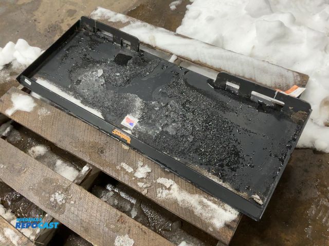 Lot 2-42510 - New Tomahawk  Universal Skid Steer Quick Attach Mounting Plate