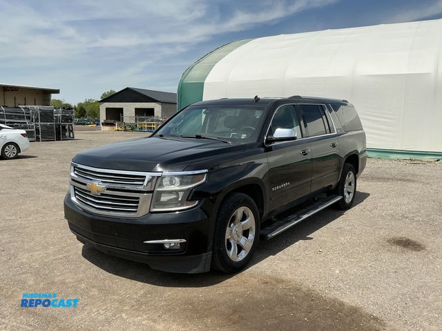 Lot 2-31028 - 2015 Chevrolet Suburban LTZ 4WD SUV 4x4