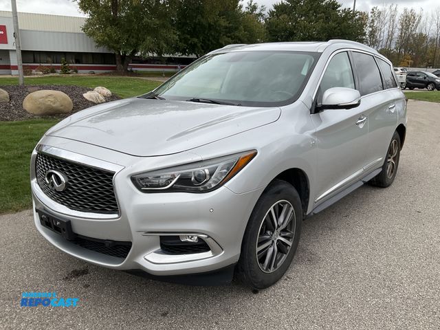 Lot 2-41659 - 2017 Infiniti QX60 Base SUV AWD