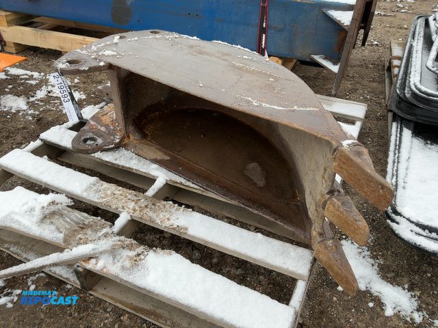 Lot 2-19593 - Backhoe Bucket 12 x 36” Bolt On